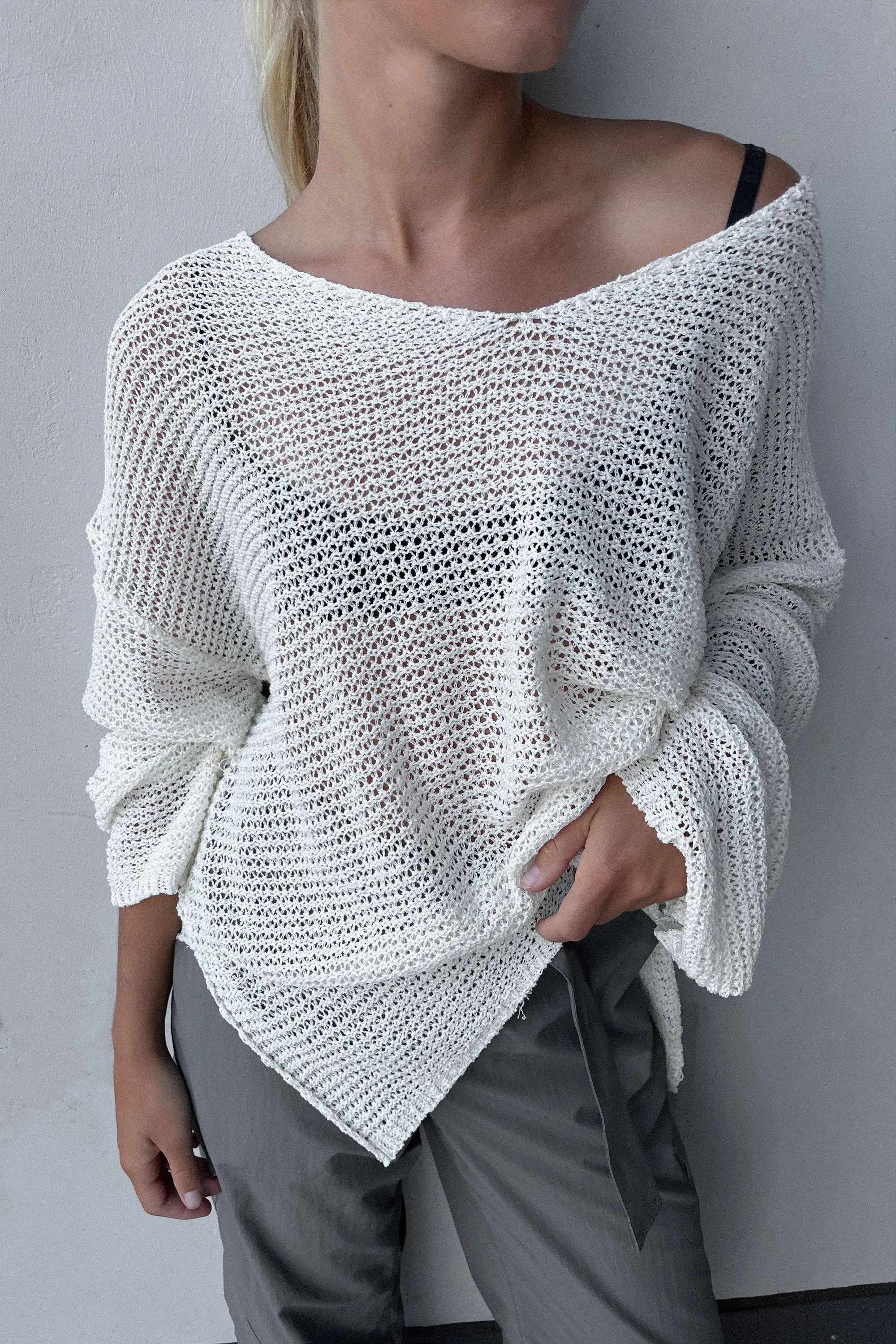 CROCHET LONG SLEEVE TOP